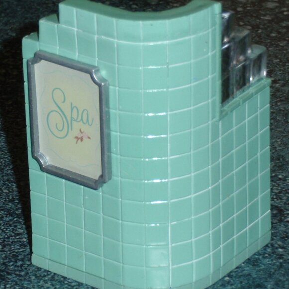 2007 Spa Day Barbie Holiday Collectible Hallmark Keepsake Christmas Ornament - Picture 2 of 3